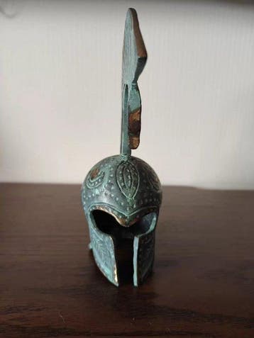 Replica van een Oud-Griek Koper Miniatuurhelm - 18 cm