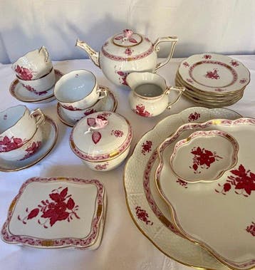 Herend - Service à dessert (25) - apponyi red - Porcelaine