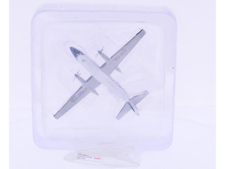 Schaal 1:200 Herpa 570930 Fokker F27 Friendship 1st Flig..., Hobby en Vrije tijd, Modelbouw | Vliegtuigen en Helikopters, Zo goed als nieuw