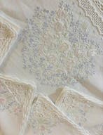 Nappe (13) - 260 cm - 160 cm - Broderie Intaglio