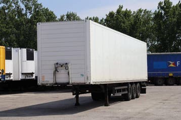 Veiling: Gesloten Oplegger Schmitz Cargobull SKO24 2011