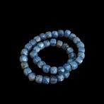 Saffier nachtblauw. Facettenarmband van prachtige kwaliteit.