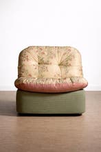 GpuntoStudio - Fauteuil - Textile - Années 70, re-tapissée