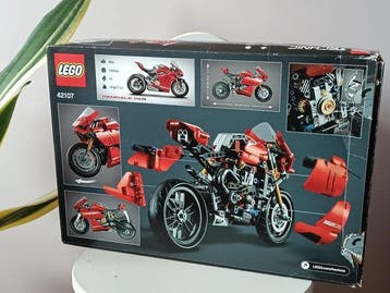 Lego - Technic - 42107 - Lego Technic - Ducati Panigale V4 R
