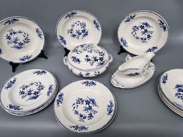 Boch Frères La Louvière – Tafelservice Grand Bouquet –