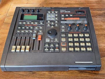 Roland - SP-808 Groovesampler - - Muziekinstrumenten - Japan, Musique & Instruments