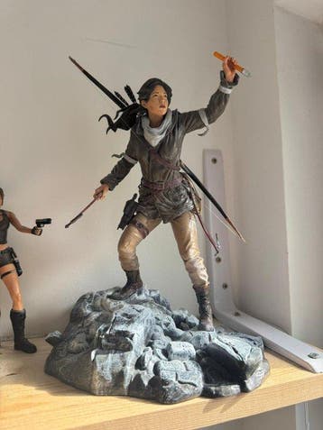 SQUARE ENIX - LARA CROFT RISE OF THE TOMB RAIDER STATUE - 12, Nieuw
