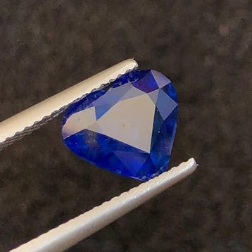 Zonder minimumprijs - 1 pcs Blauw Saffier - 4.01 ct -