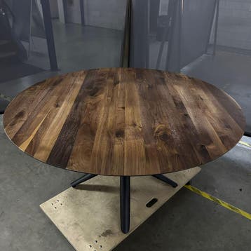 Eettafel Maro - Ongebruikt, Huis en Inrichting, Tafels | Eettafels, Verzenden, Zo goed als nieuw, Overige houtsoorten, 100 tot 150 cm
