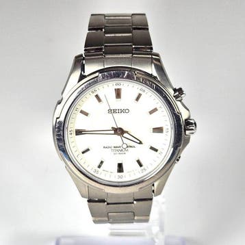 Seiko - Radio Wave Control Titanium - Zonder minimumprijs -