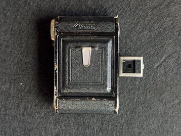 Zeiss Ikon Baby Ikonta 520/18 mit Novar-Anastigmat 6,3/5cm |