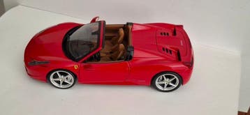 Hot Wheels 1:18 - Voiture miniature - Ferrari 458 Spider -