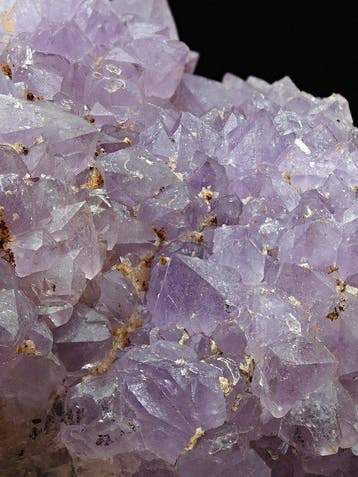 Grosse améthyste violette, riche en cristaux, Sardaigne