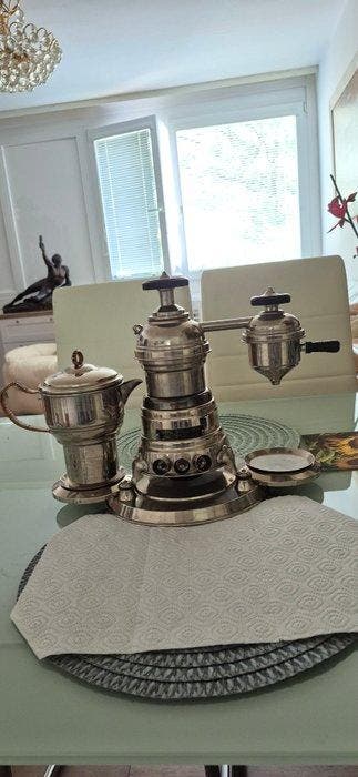 Koffiezetapparaat - Messing, Verchroomd