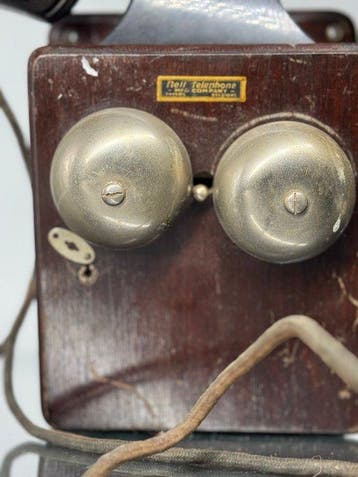 Bell Telephone MFG Company - Téléphone analogique - Bois,