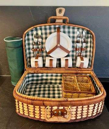 inhoud voor 4 personen - Panier de pique-nique - Engels -