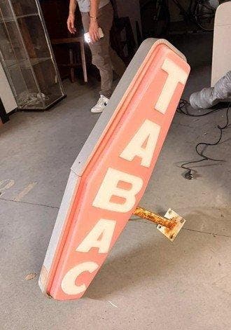 POS (reclameobject voor verkooppunt) - Met muuranker en, Antiek en Kunst