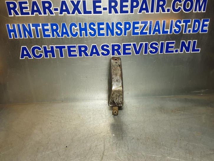 Bumper rozet zonder rubber Opel. (Exterieur), Auto-onderdelen, Carrosserie, Gebruikt, Opel, Verzenden