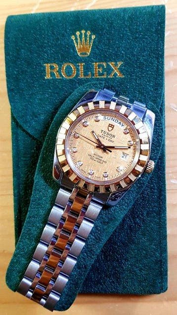 Tudor - Classic Geneva Date+Day - GOLD DIAMOND LINEN DIAL -