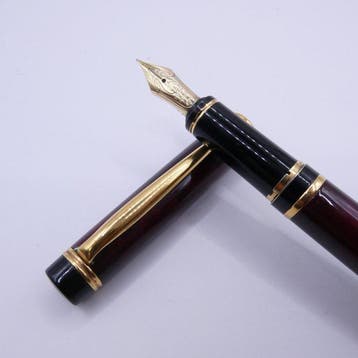 Pilot - Pilot Grance Fountain Pen – Red Marble – 14K-585, Collections