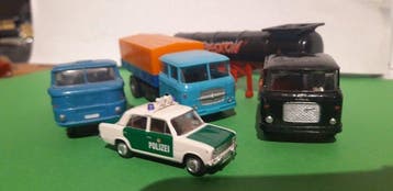 1:87 - Model vrachtwagen (4) - DDR Modelle neuwertig - met, Nieuw