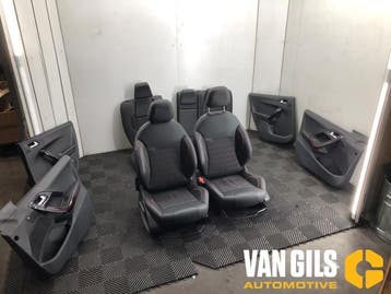 Bekleding Set (compleet) Peugeot 2008 O295917