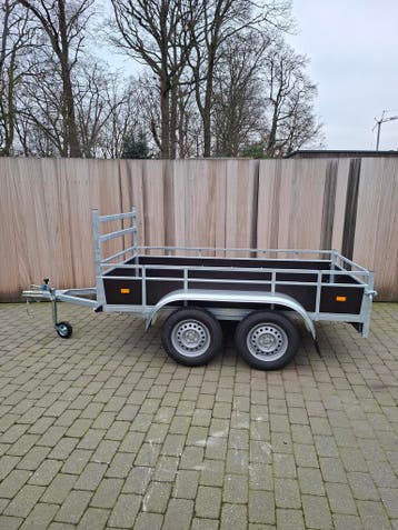 Nieuwe Syma dubbelas  aanhangwagen