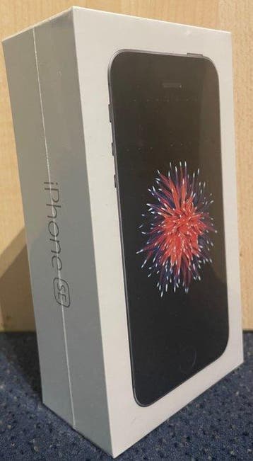 Apple iPhone SE (1st generation) - Mobiele telefoon - In, Nieuw