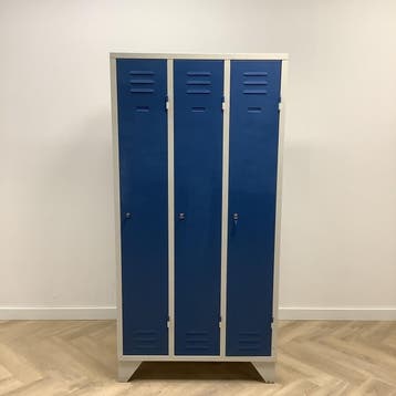 Garderobe/lockerkast 3 deurs, met hang en leg (hxbxd), Huis en Inrichting, Kasten | Overige, Gebruikt