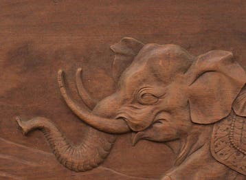 Reliefpaneel van een olifant - Hout - Japan - Meiji periode