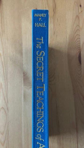 Manly P. Hall; J. Augustus Knapp - The Secret Teachings of