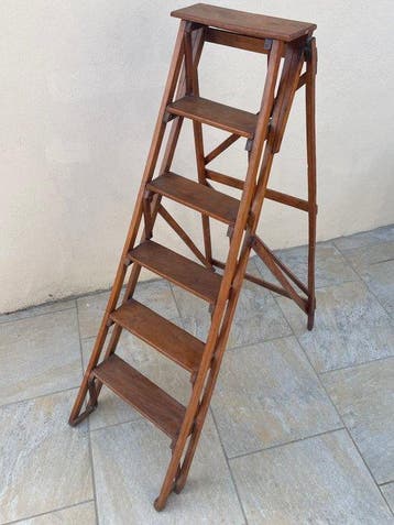 Escalier de cuisine - Bois - Escabeau