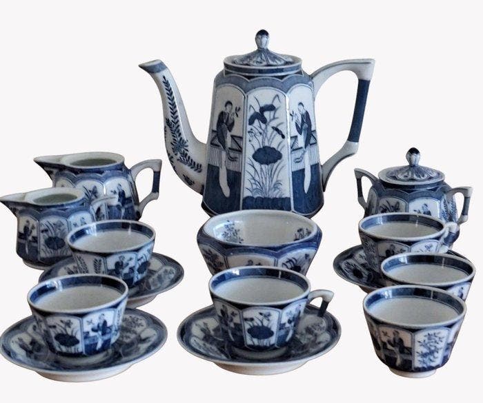 Mosa Maastricht - Koffie- en theeservies (17) - “Lange Lijs”, Antiek en Kunst, Antiek | Meubels | Tafels
