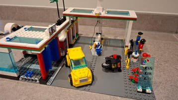 Lego Set - 7993 - City - Octan tankstation