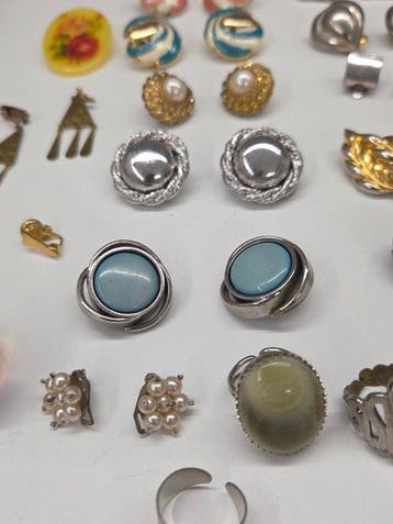 Collectie merkartikelen - sieraden