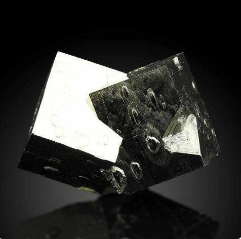 Meesterwerk PERFECT! Cube Natural PYRITE Group, Verzamelen, Mineralen en Fossielen