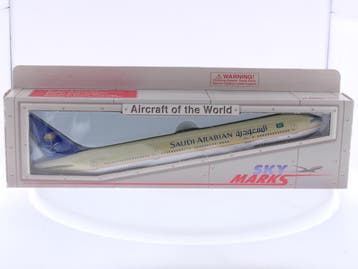 Schaal 1:200 Skymarks SKR103 Boeing 777-200 Saudi Arabian..., Ophalen of Verzenden, Nieuw