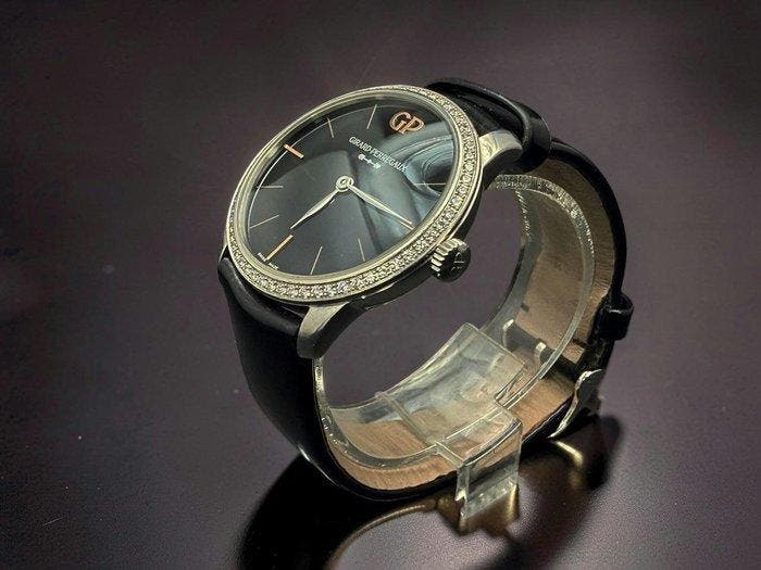 Girard-Perregaux - 1966 Infinity Edition 30 mm - 49528, Bijoux, Sacs & Beauté, Montres | Hommes