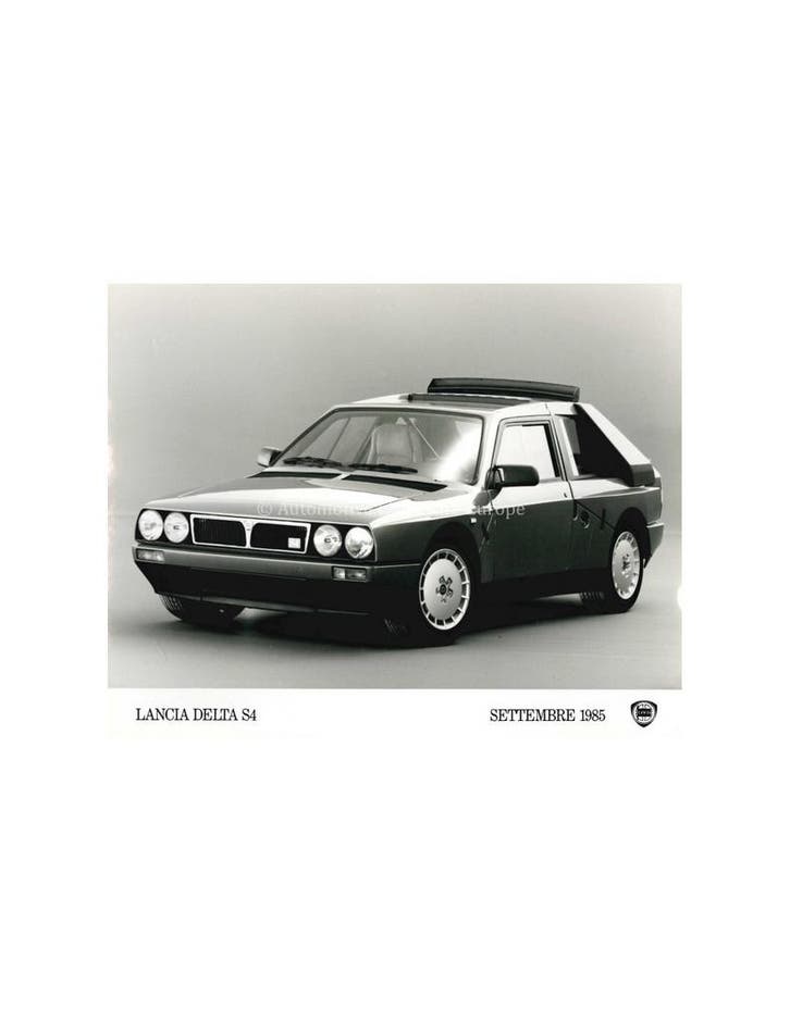 1985 LANCIA DELTA S4 PERSFOTO, Boeken, Auto's | Folders en Tijdschriften, Ophalen of Verzenden