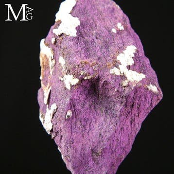 Levendig magenta-paarse purpuriet met een rijke,