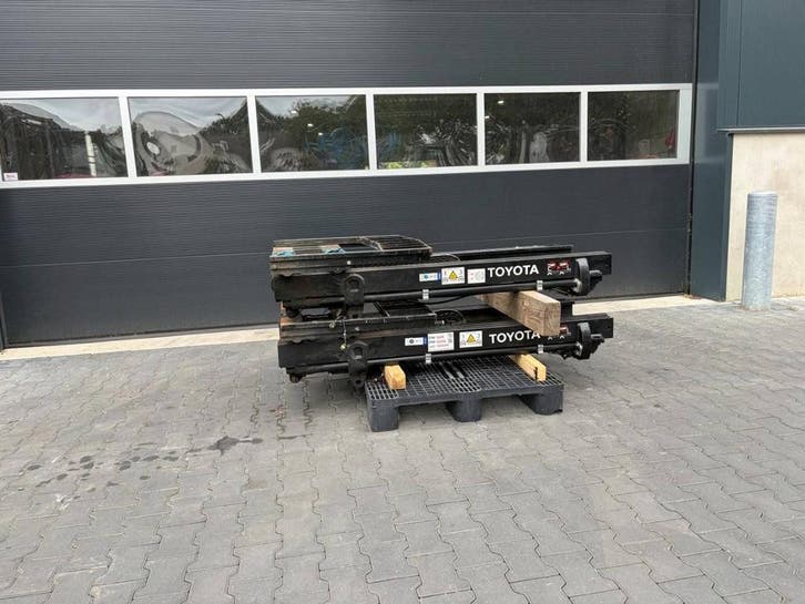 Veiling: Hefmast Toyota 2stuks, Zakelijke goederen, Machines en Bouw | Heftrucks en Intern transport, Ophalen