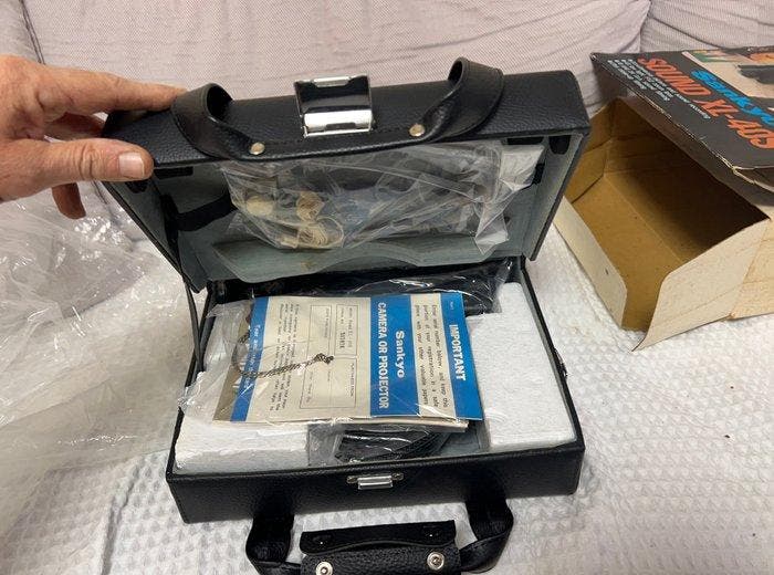 Sankyo Sound XL-40S Super 8 Camera - NOS / New In Box -, Collections, Appareils photo & Matériel cinématographique