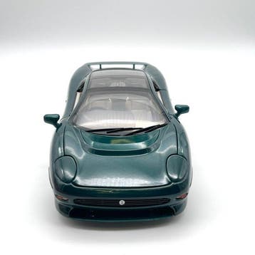 Bburago 1:18 - Modelauto - Jaguar XJ220, Nieuw