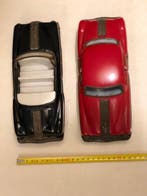 GP - Paire de voitures-jouets en étain anciennes de style, Antiquités & Art