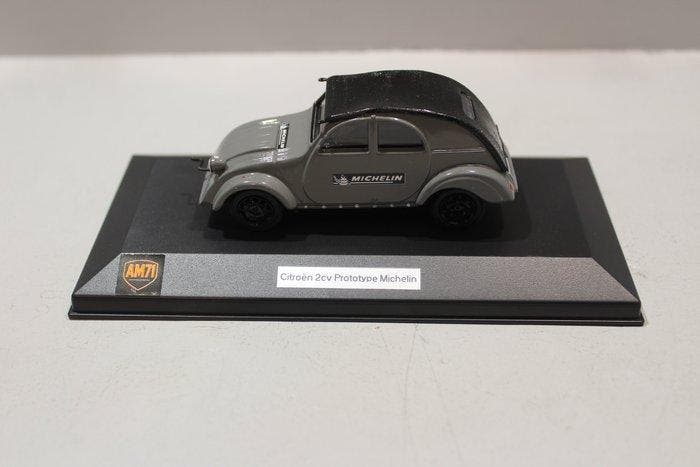AM.71 1:43 - Modelauto - Citroën 2cv prototype Michelin, Hobby en Vrije tijd, Modelauto's | 1:5 tot 1:12