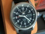 Seiko - Seiko 5 Sports Automatic Military SZNG15K1 - Zonder