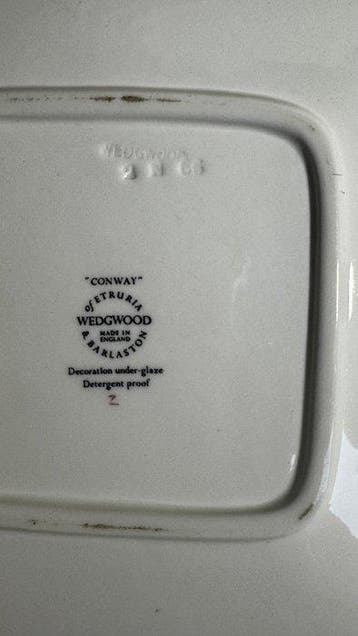 Wedgwood - Tafelservies (33) - mosroos - Porselein