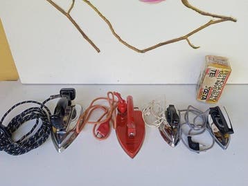 Termozeta - Neowatt- Fa Fra Mi - Strijkijzer (4) - Metaal,, Antiek en Kunst