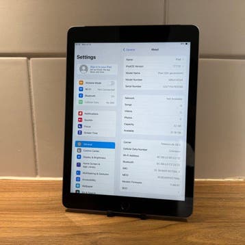 Apple iPad (6th Generation) 32GB Wifi + Cellular - Mobiele, Nieuw