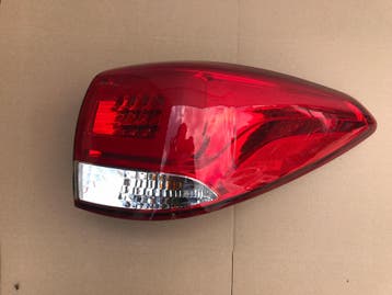 Kia Carens IV 13-16 rechter achterlicht LED Europa, Auto-onderdelen, Verzenden, Gebruikt